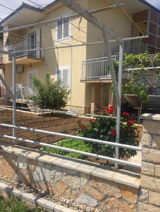 Leticia Hotel Biograd Na Moru Exterior foto